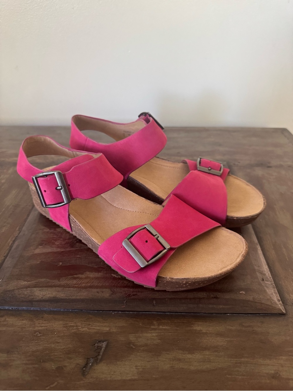 Hotter Tourist II vibrant pink leather sandals buckle strap cork sole women’s 8